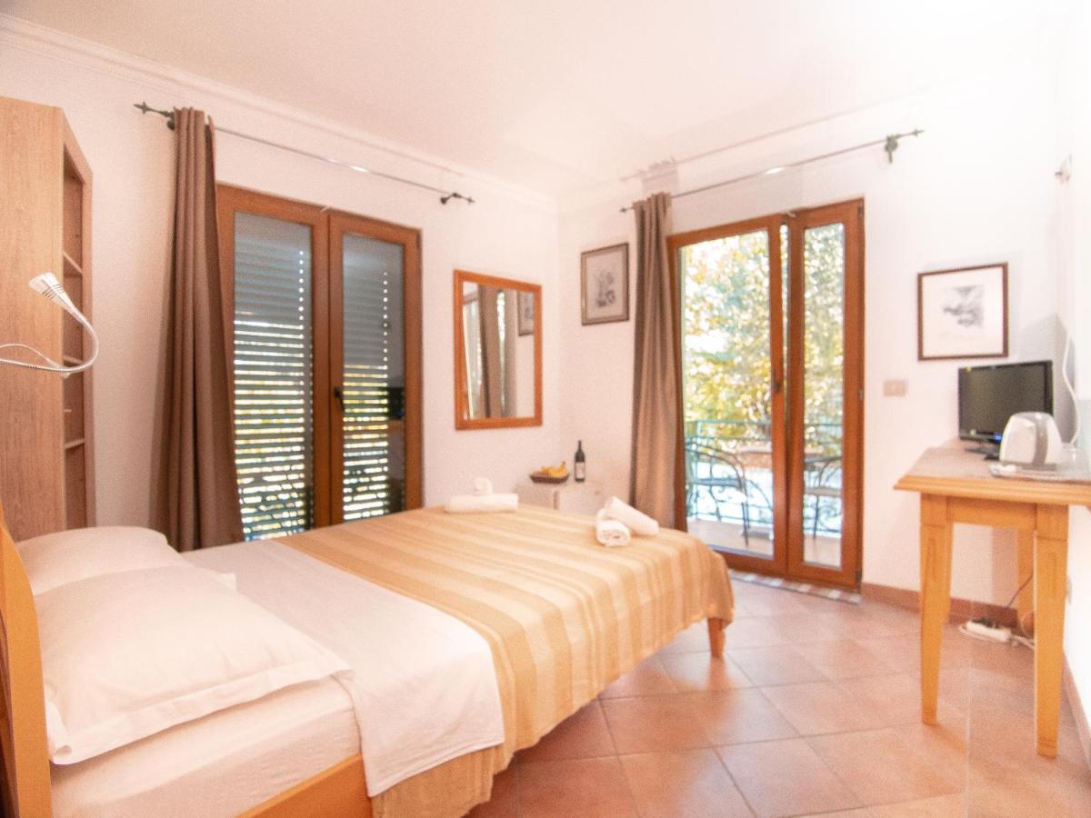 סבטי סטפן Apartments And Rooms Levantin Inn מראה חיצוני תמונה