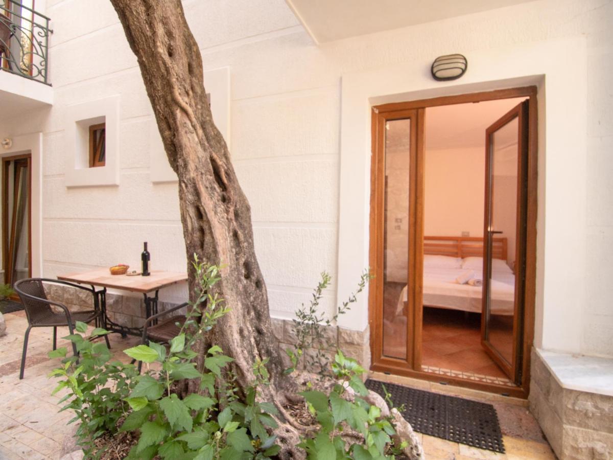 סבטי סטפן Apartments And Rooms Levantin Inn מראה חיצוני תמונה