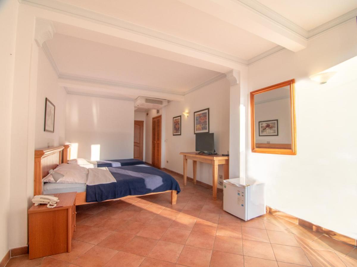 סבטי סטפן Apartments And Rooms Levantin Inn מראה חיצוני תמונה